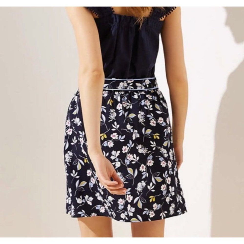 Loft Navy Floral Print Skirt SZ M